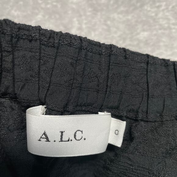 ALC Dress Womens 0 Black Off The Shoulder Mini Cocktail Party Casual LBD - Picture 3 of 7